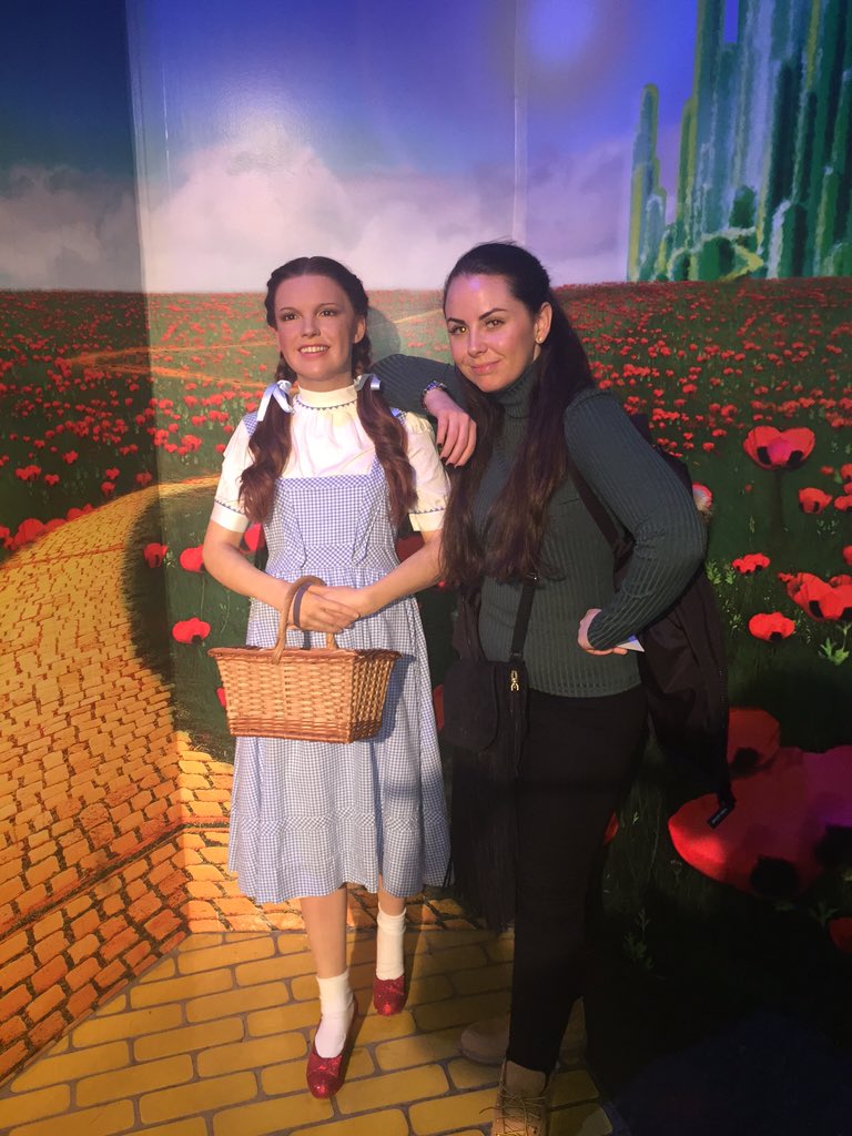 amy_lawless's tweet photo. 💗🗽 https://t.co/R6wWxjVtOv