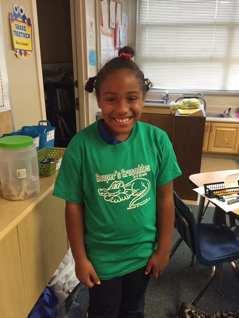 coopecl's tweet photo. @MCherryStreet  @sauciteacher This is why I do it. So excited to get her crocodile shirt. https://t.co/yFkklmc0CK