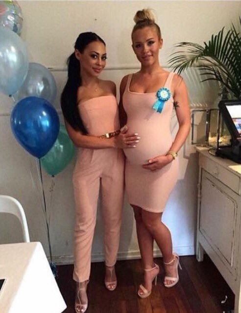 bestfriend goals ✊🏽👭👶🏽💕