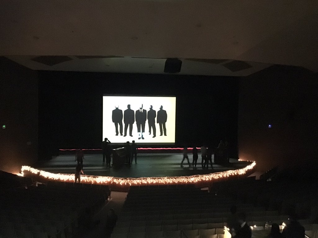 jbabSBTS's tweet photo. Hurry! You don't want to miss this! #mrhawk https://t.co/KjUy2X8xDt