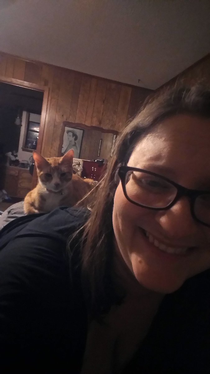 aggiegalsca's tweet image. Just take a seat why don&apos;t you, Samwise?!? #FatBottomGirls #ScaProblems #DeadAndPeeing