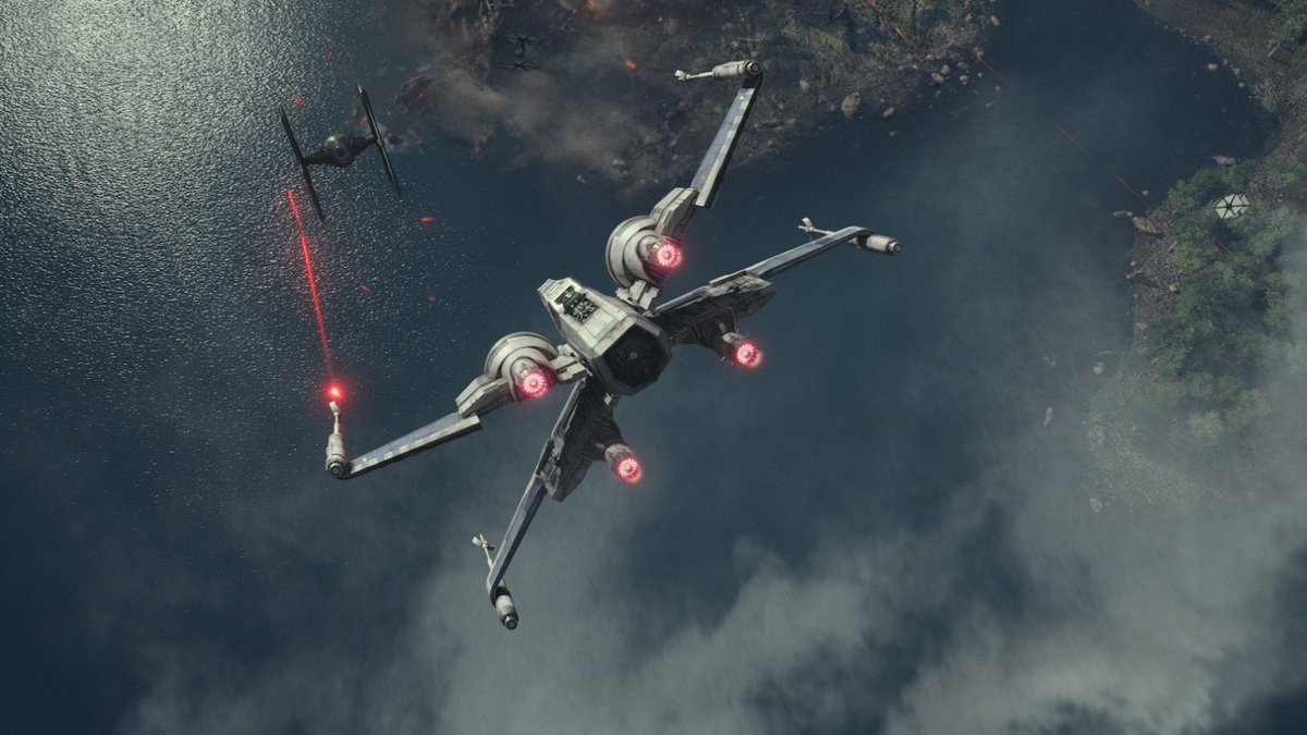 gotchamovies's tweet photo. .@starwars is a fan's dream come true. Review via @TaylorDevorsky https://t.co/MGWzz6Fr2S https://t.co/RY9bkTfTiI