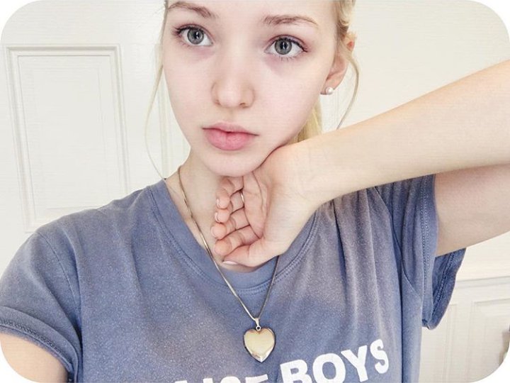 Dove Cameron Japan En Twitter Doveのinstagramより すっぴん ベビーフェイス とても19歳には見えない可愛さです イベントの時などの大人っぽさとは また違った可愛さですね T Co Rglfppexs6 Dove Cameron Japan En Twitter Doveのinstagramより すっぴん ベビーフェイス とても19歳には見えない可愛さです イベントの時などの大人っぽさとは また違った可愛さですね T Co Rglfppexs6