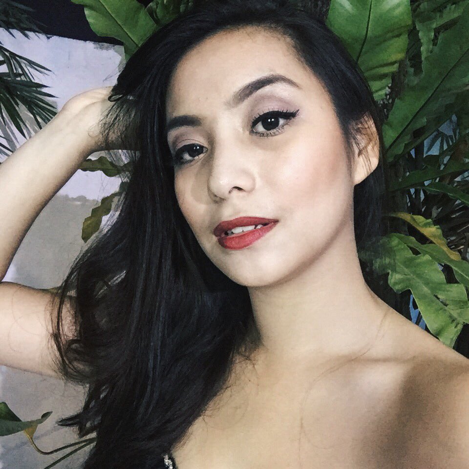 shanikasilverio's tweet photo. Make up last #GemCrowned thanks @pamelandrs for my hair and make up! #makeupbyPam https://t.co/Wf3nphBbDD