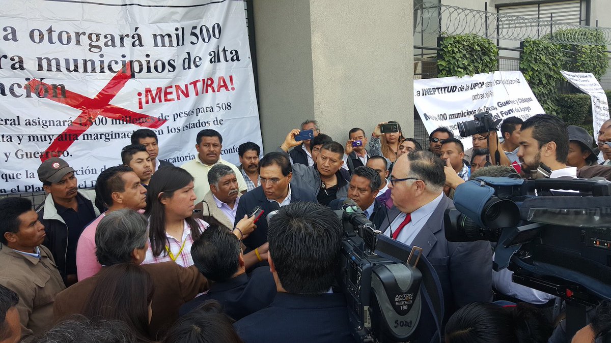 ComPT_Oax's tweet image. Concejales y @BenjaminRoblesM se unen para exigir a @SHCP_mx  entregue 1200 mdp del #FAIP  
facebook.com/benjaminrobles…