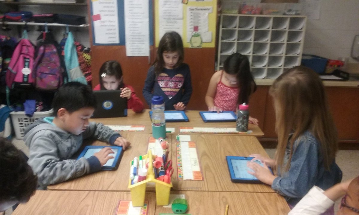 sjesposi's tweet photo. 2nd grade created word problems in Educreations &amp; classmates solved them https://t.co/GIBOKd8li6