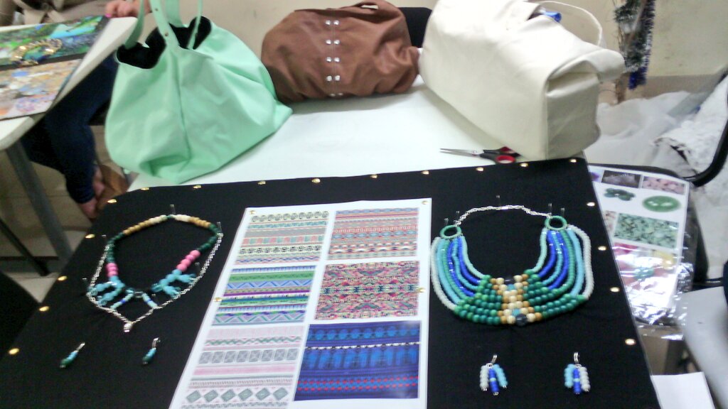 ZeaAcedo's tweet photo. Final de #colecciondemarroquineriayaccesorios #chiolecca @jkcarmona  @jessieariane https://t.co/HnInCS5gzT