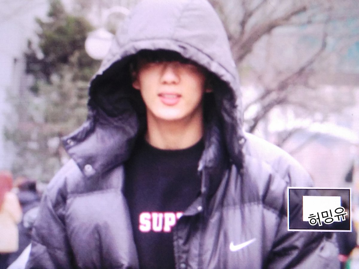 humming_you's tweet photo. 프리뷰 151218 뮤뱅 중간외출 #BAP #Youngjae @BAP_Youngjae 아 잘생겼다ㅠㅠ https://t.co/DvcRSHa69V