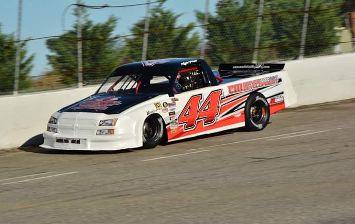 CMDD_'s tweet photo. We have two trucks and two Limited late models for lease for the Feb 6 Winter melt down at Greenville Pickens. https://t.co/QK1m9uzKaQ