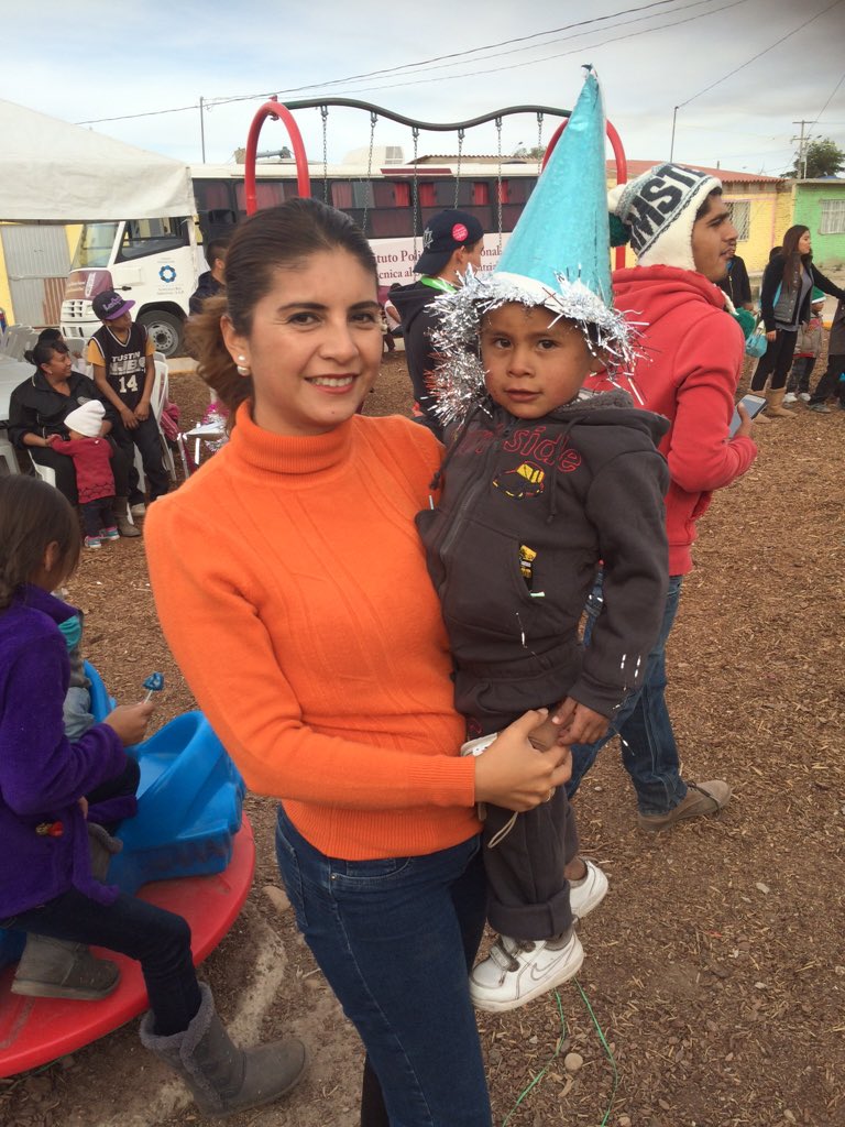 wendybautistamo's tweet photo. Angelito nos robó el corazón Su inocencia conquista un pequeño q no merece tanta vulnerabilidad ni pobreza@anddruuu https://t.co/7q7Hm8akMw