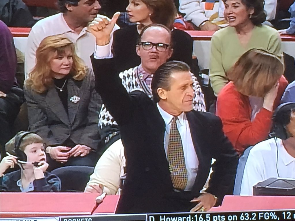 SwishJunior's tweet photo. Flipped from #CavsThunder to hardwood classics, and who knew a young Marv Albert would also be on the call https://t.co/cWLcTur0Jc