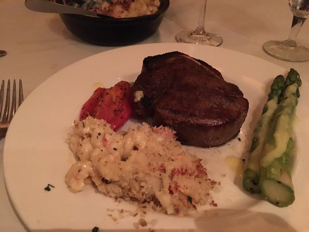 hrwilliams77's tweet photo. Great day to be invited to #DinnerOnDave loving my steak @hallschophouse #chseats https://t.co/BePkdHI36g