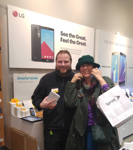 SWirelessNw's tweet photo. Another #SWNWHappyCustomer who is thinking LG at Washington Square with Sean M. @RickyKBaker @therealbstemm01 https://t.co/9J9EHrC8al