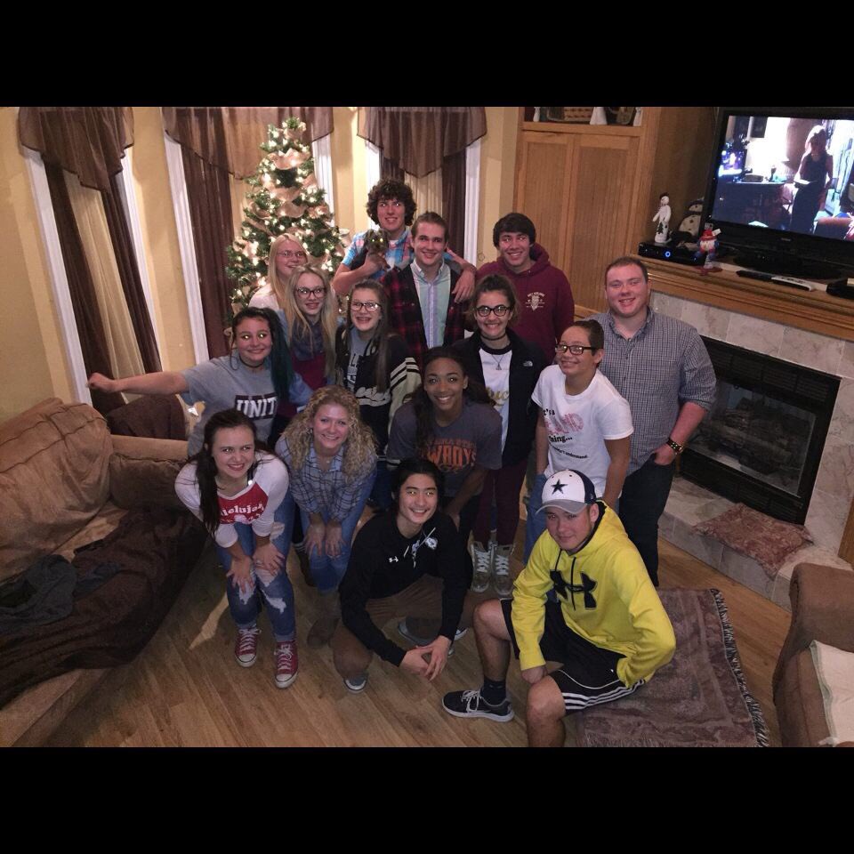 brynn_marie__'s tweet photo. Merry Christmas and Happy Holidays from MHS StuCo. 🎄🎅🏼

Also appreciation post for these amazing people❤️❤️❤️ https://t.co/y98MinKJv9
