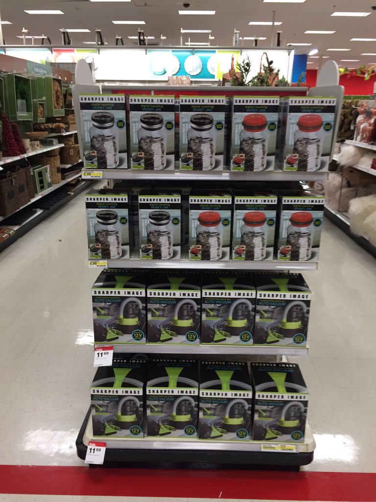 nelida_ya's tweet photo. Out of the back room and into the guest baskets !! 😆 https://t.co/O86FEfE2fk