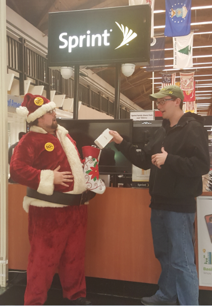 SWirelessNw's tweet photo. Check out the CoosBay Sprint Santa making new #SWNWHappyCustomers Holidays a bit jollier w/ 3 new lines/3 new Tabs!! https://t.co/5R7ZGqcKoq