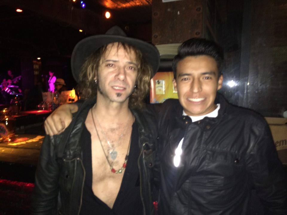 LosLabiosMx's tweet photo. ⚡ Álvaro y Charlie con sus fans ⚡

Los Labios en sus presentaciones en México. 
Noviembre, 2015.

#LosLabiosTour2015 https://t.co/zng0FFVaWs