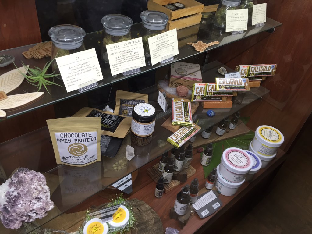 GetEMRLD's tweet photo. Edibles, edibles, edibles. What's your favorite? #420Santa wants to know what you want for #christmas! #GetEMRLD https://t.co/v3Nj8YKbL8