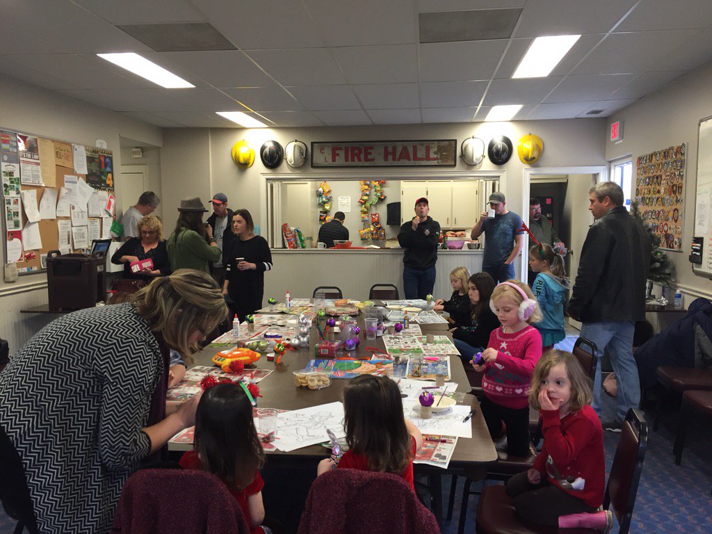 PortLambtonFD's tweet photo. Great time at the kids Christmas celebration, thanks Sherri for the crafts and thanks Santa for the visit! https://t.co/Ie7RGJoPcz