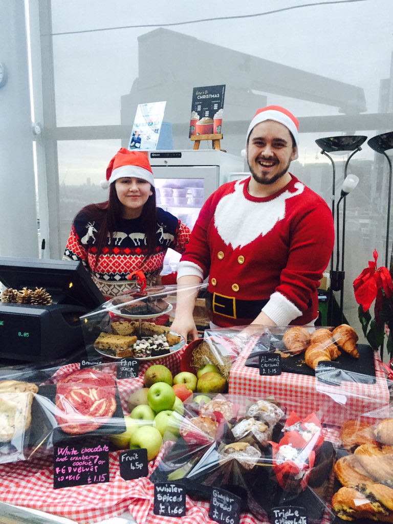 BG250Food's tweet photo. #Cloud9 #ChristmasJumperDay @BG250Food https://t.co/M3xfCZY6Nt
