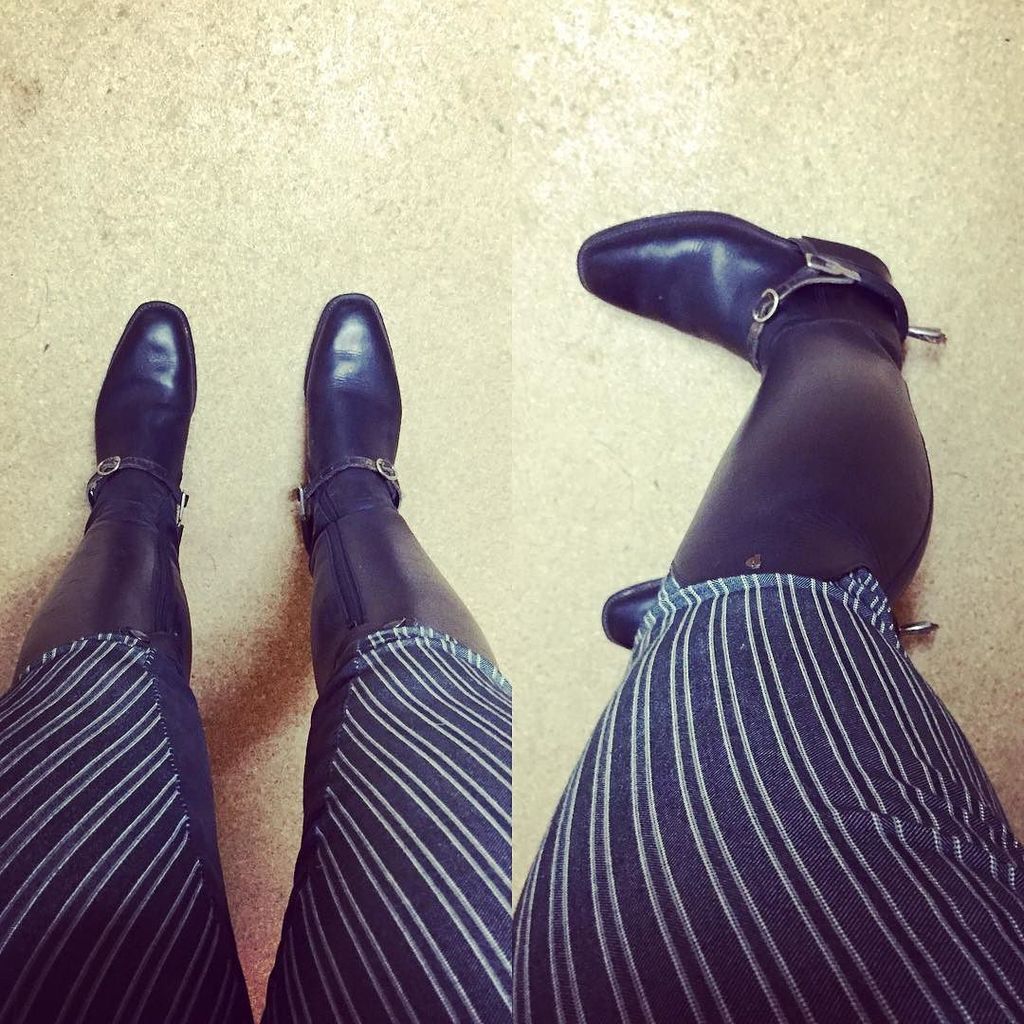 EQPpics's tweet photo. Post by r.p.fox: Another day at the office.. #Petrie #boots #cavello #breeches #spurs #dressage #blonde #love #life… https://t.co/PN0RbFCqd0