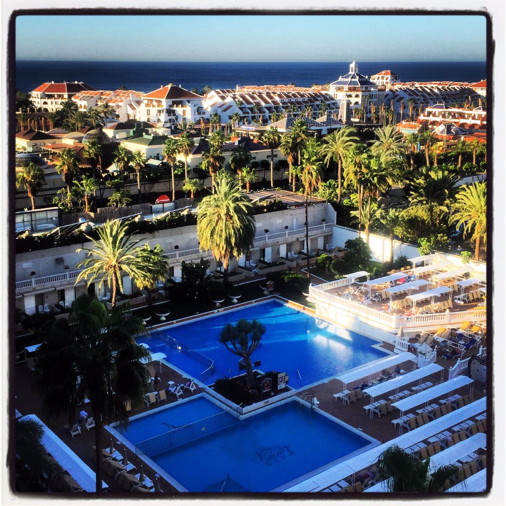 ThynexNetwork's tweet photo. โ๏ธ๐ดGood december morning from #springhotelvulcano #tenerife #springrelaxexperience #hotelvulcano #hotel #holiday https://t.co/BI0K05kZ1K