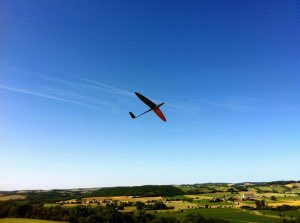 Blog_Binaire's tweet photo. Drôle de drones ! Avec Olivier Faugeras @inria_sophia https://t.co/BuJ2icElVg par @mj75 @sergeabiteboul #drone https://t.co/2twhPmh12V