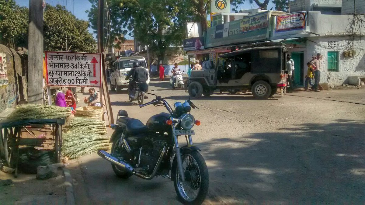 BikeWale's tweet photo. Day 7 | Nearly 1500kms covered in Rajasthan.... Time to climb the hills. 
#TOR2015 @royalenfield https://t.co/8zJBah6A1j
