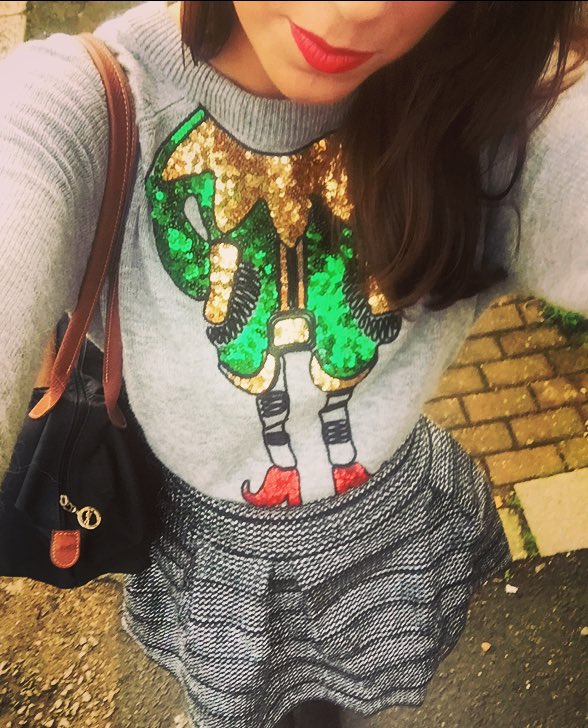 SophiaAllen_'s tweet photo. Going for the understated Christmas jumper look today...🙊🎄#sequinsparkle https://t.co/ZPSXqlBXsy
