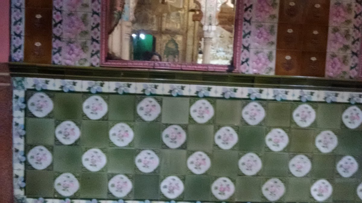 Embedded image permalink