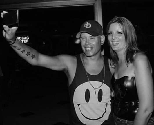 Chanelledalene's tweet photo. This is how we do a selfie Snotkop style! @Snotkop_Henning #soosnboss #strikeapose #smile https://t.co/nU3kLspa10