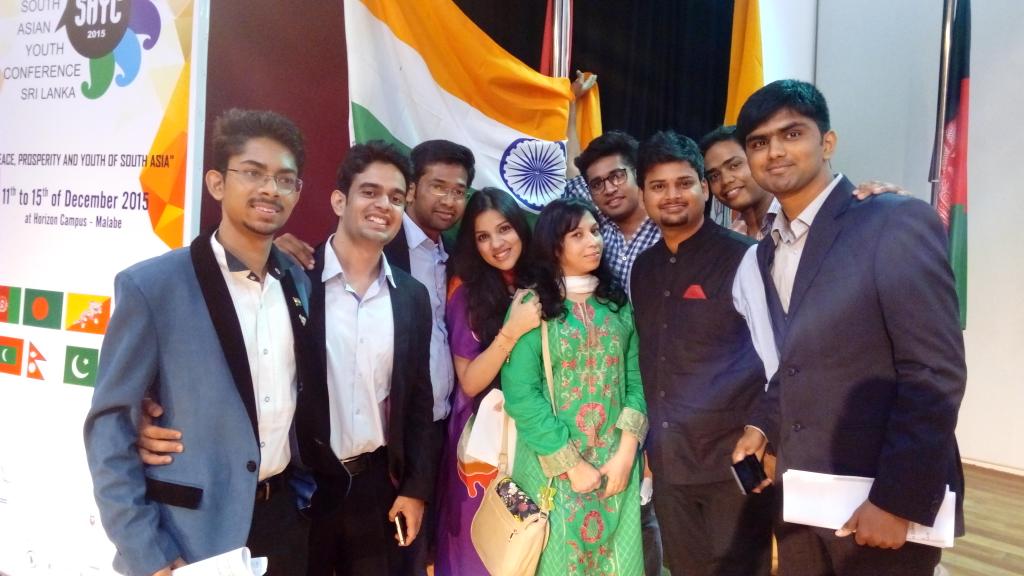 bhushan_UWH's tweet photo. Thanks for these beautiful clicks @SAYC2015SL #Levo #IlluminateArtist #SAYC2015 @ReflectThyself https://t.co/TpLSUkxz18