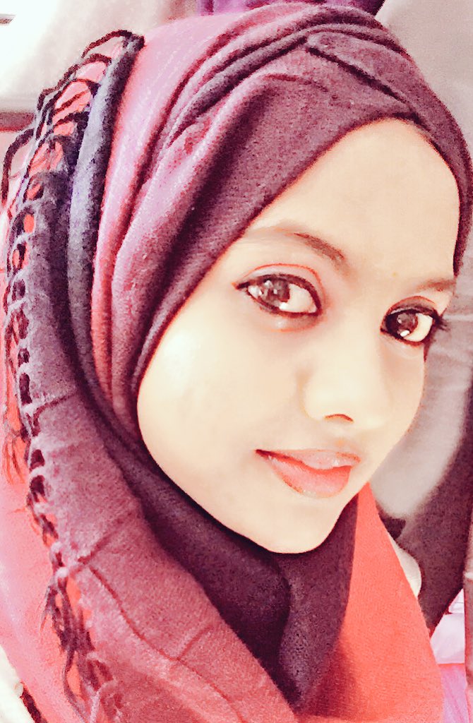 anthafsha's tweet photo. #HappyFriday 😊 https://t.co/yJau2nVdN8