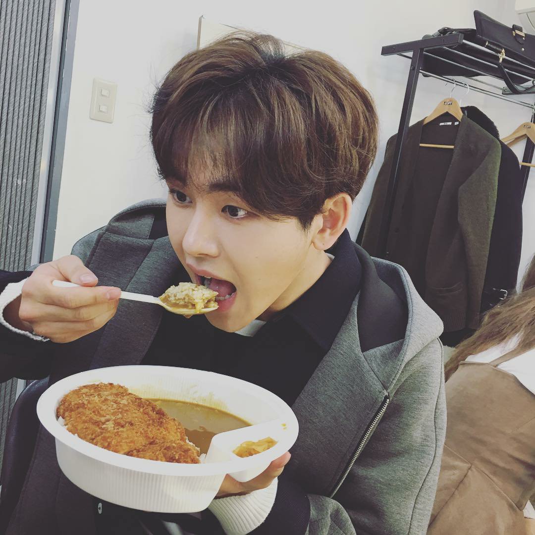 CWfIKOwWIAQRRSM.jpg:large