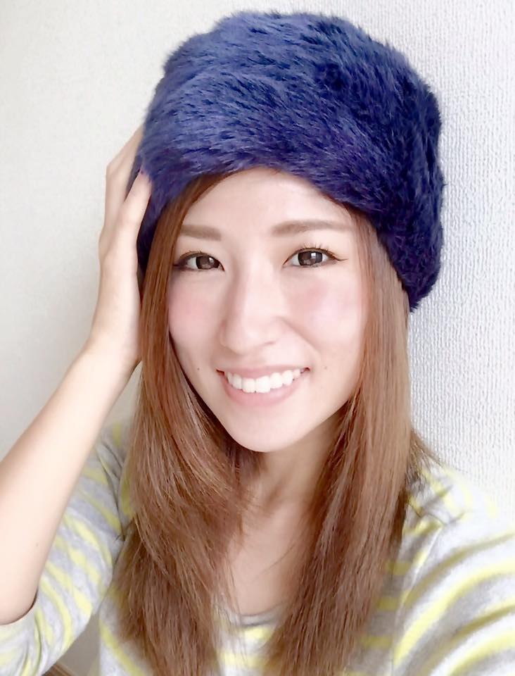 AmazingCatsJPN's tweet photo. 最近更に女子力UP中のあり様！
「父上様からクリスマスプレゼントに帽子を頂いた。」とのこと♪
まるでメーテルみたい♪
これからも銀河の果てまでアメキャを広げていって下さい＾人＾
スタッフ

#マジシャン
#女性マジシャン
#アメキャ https://t.co/fqEX9J7rtZ