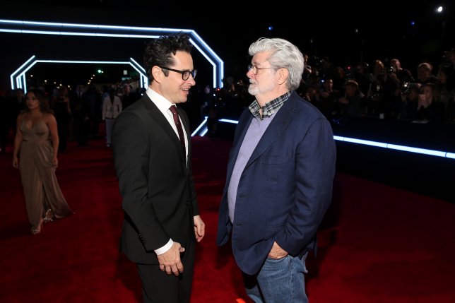 muviladotcom's tweet photo. Ini dia keseruan premiere #StarWarsTheForceAwakens beberapa hari yang lalu.. https://t.co/ge0o34qj0M