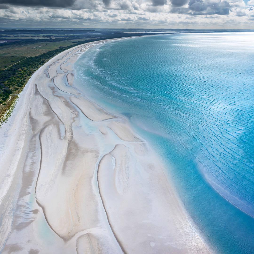 tasmania's tweet image. Coastal dreaming... Perkins Bay near Stanley, @TasmaniasNW (via IG/@lovethywalrus) #discovertasmania @Australia