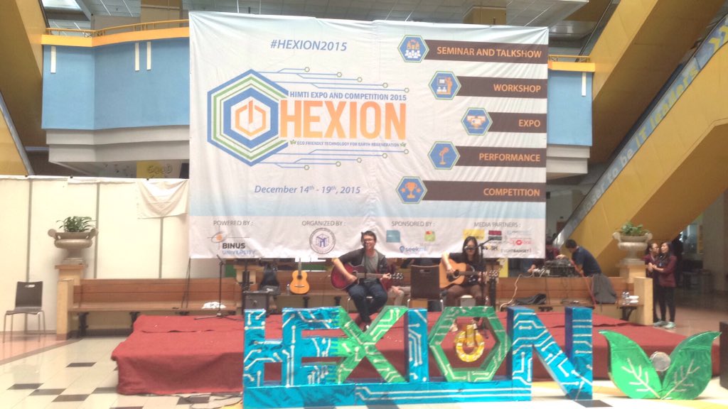 HEXION2017's tweet photo. Ayo saksikan penampilan dari "Hex" yang gak kalah seru !! Selamat menyaksikan ya!! π #HEXION2015 #EcoTechnology https://t.co/rQw0ftoqgA