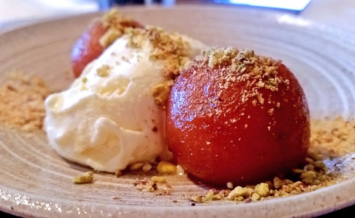Richardvines's tweet photo. More than 30 leading chefs and restaurateurs name London's best new restaurants of 2015 https://t.co/hqSVXwiI0b https://t.co/fX8y6HpsjD