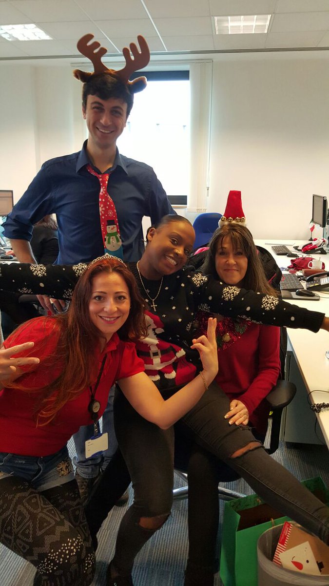 PB_Outsourcing's tweet image. #ChristmasJumperDay fun at #FAOS...
