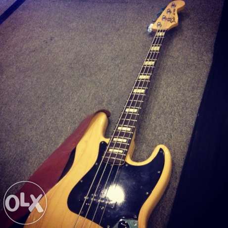 LokerEvent's tweet photo. #LokerEvent Fender jazz bass H1 usa https://t.co/bDPaxBIFPf https://t.co/fRLmCfWsCQ