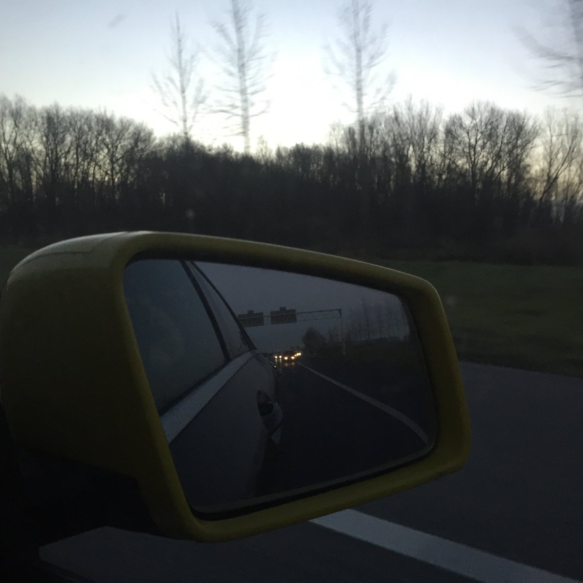leonbrouwer's tweet photo. #samenautorijden @TimSenden onderweg naar @JumboSupermarkt #foodmarkt @LottoJumbo_road https://t.co/ntFSQd9Jk0