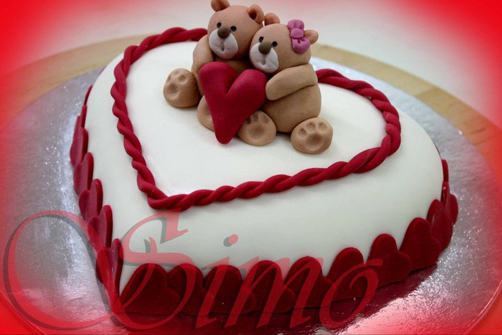simocakedesign's tweet image. cagnolino, orsetto o gufetto? @lacaricadei1O1  @HariboIT  @GufettoMag facebook.com/pasticceria-La…
