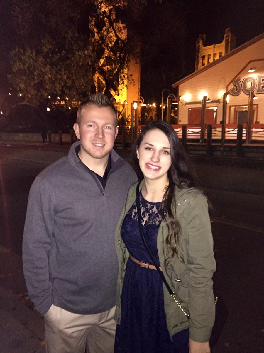hende92's tweet photo. Date night @LauraMayhofer ❤️ https://t.co/JtGy4tbW2B