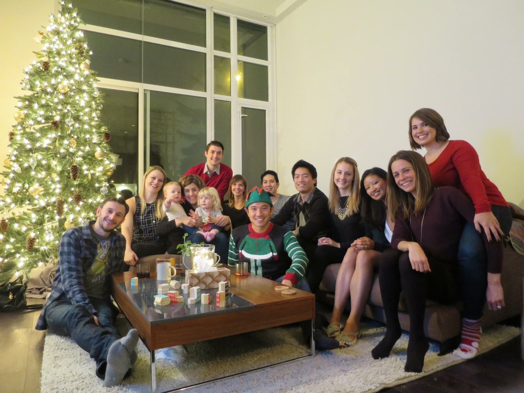 UBCPhysiatryChi's tweet photo. Happy holidays, from the @UBC_PMR residents! Wishing you the best of the season! https://t.co/gsGvFg1ALF
