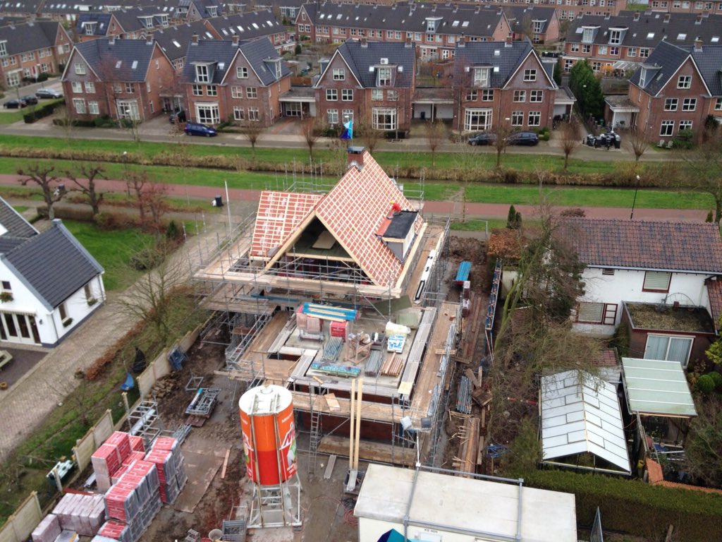 TIFAHuiskes's tweet image. Laatste #prefab kap voor de vakantie, vandaag geplaatst te #houten, levering via @BcEsselink, fijne dagen!