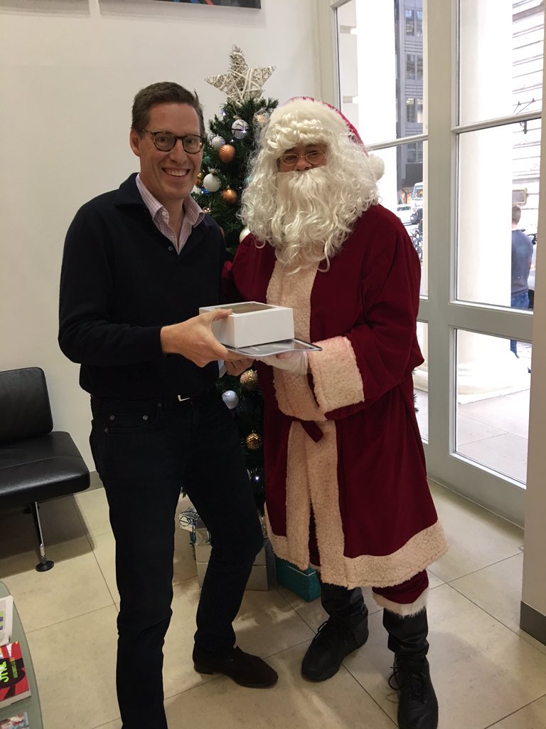 markhawtin100's tweet image. Best way anyone has ever delivered a private funding round pitch deck. #totalsurprise #DreamLearners.