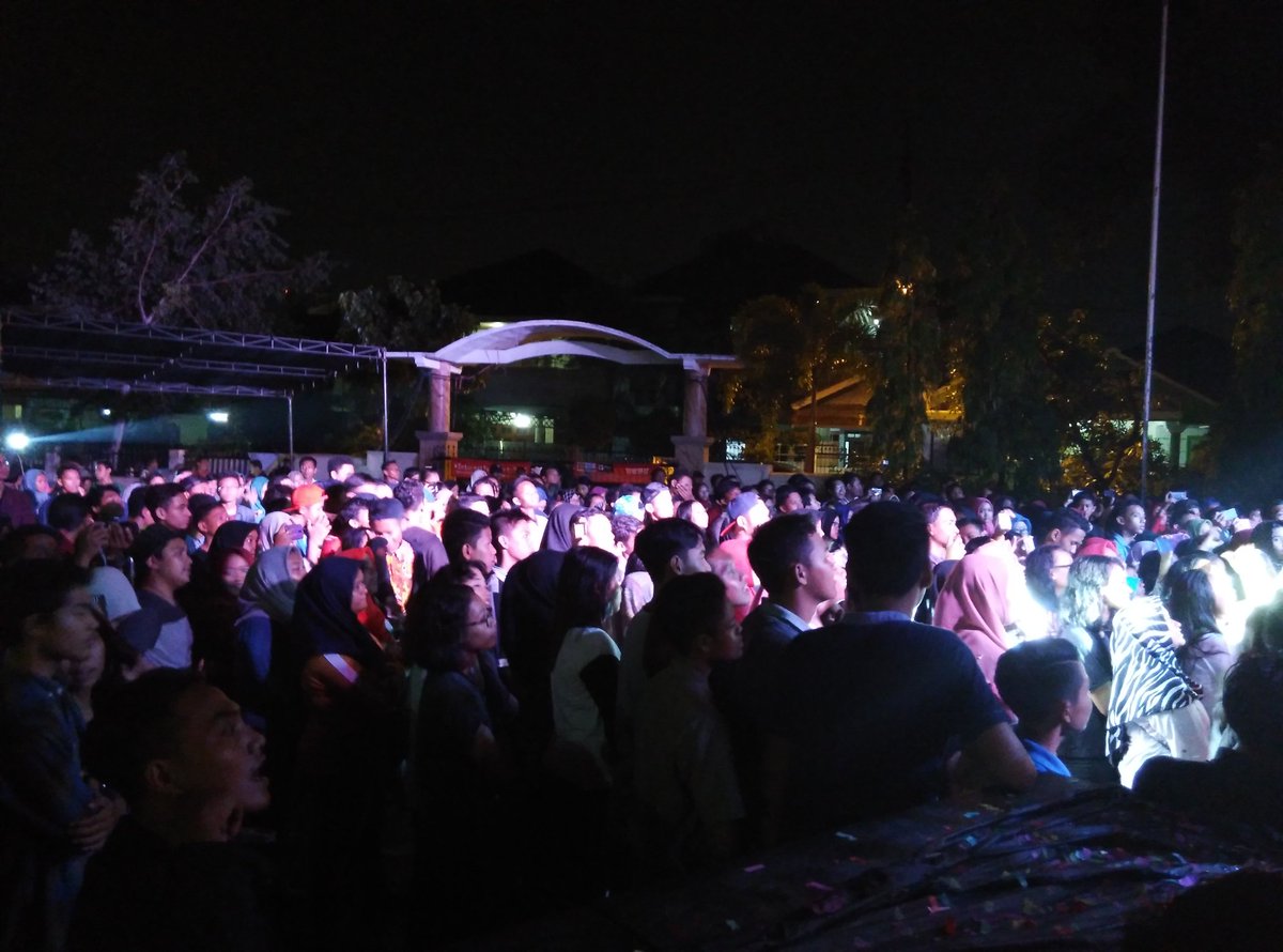 Seru loh.. <a href="/abdullikecoffee/">Abdul Coffee Theory</a> di SMAN10 Surabaya