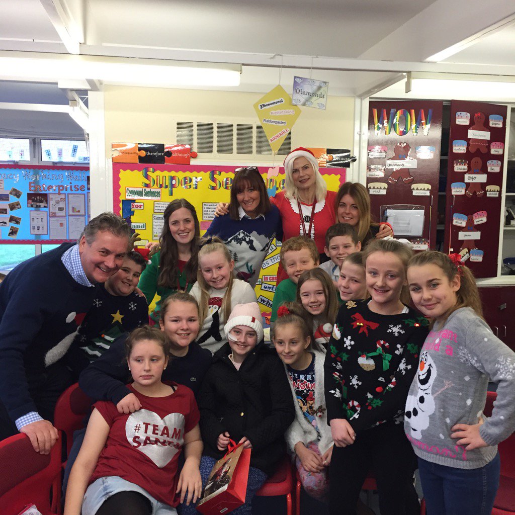 WestViewPrimary's tweet photo. #Ellymae is back for Christmas #xmasjumperday https://t.co/4ShlymV32j