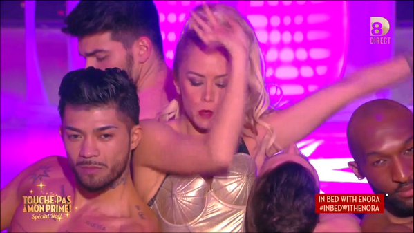 C8TV's tweet photo. .@EnoraMofficiel époustouflante et sexy dans #InBedWithEnora ! https://t.co/XW9DbPaeGo #TPMPNoel https://t.co/TGaFEjU2Be